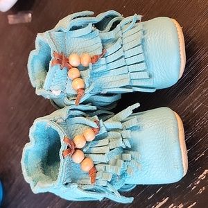 Duchess and Fox Booties, Size 4, Turquoise